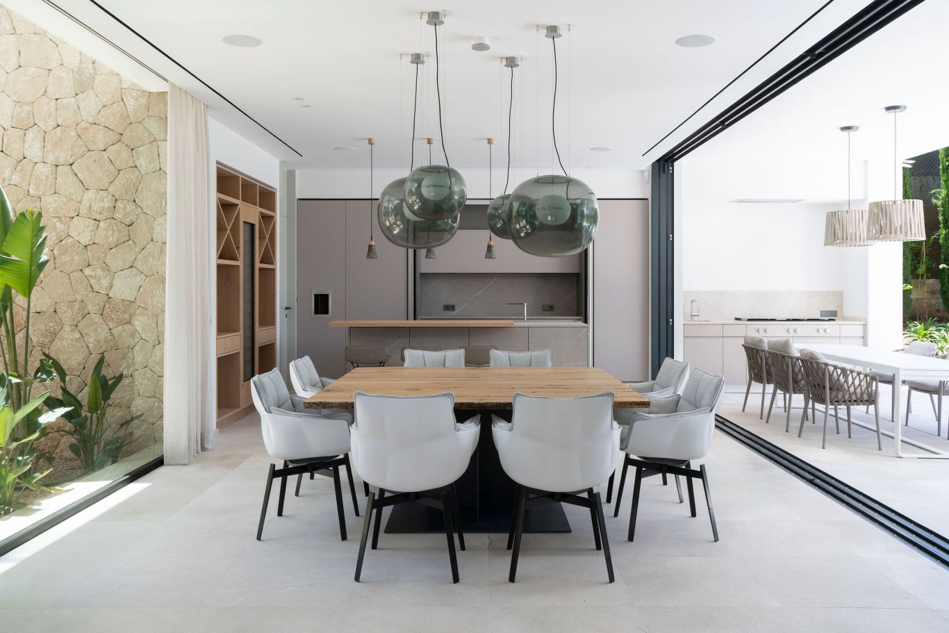 JAIME SALVÁ, Architecture & Interior Design - J580 TWELVE HOUSE